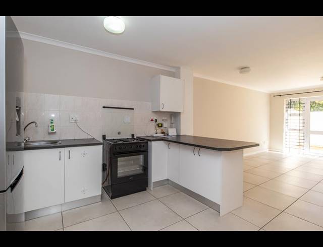 2 BEDROOM PROPERTY TO RENT IN HEATHFIELD
